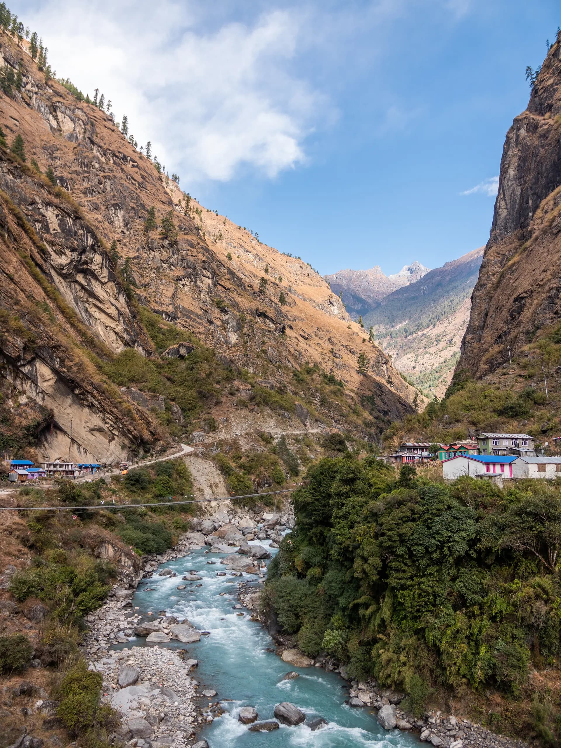 Annapurna vs Everest — Which Trek Is Right for You?