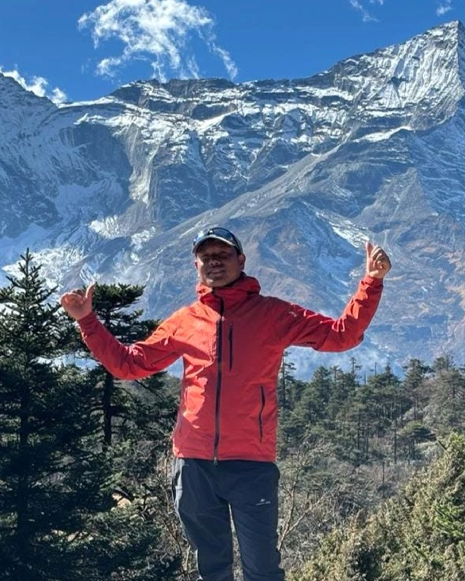 Deepak Magar, LHJ trekking guide