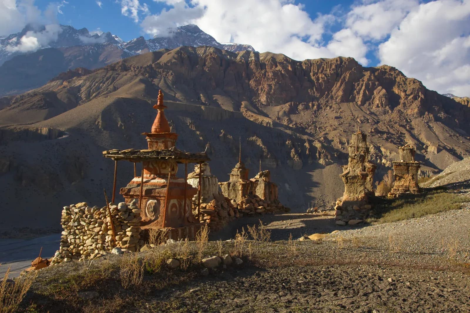 Geling village and dry ridges on the Upper Mustang trek.
